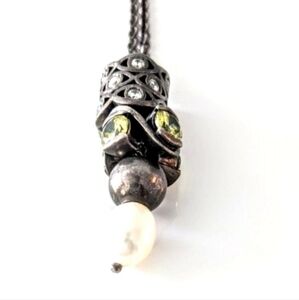 28-in necklace Rhinestone & Pearl Pendent Vintage Antique Peridot Crystal